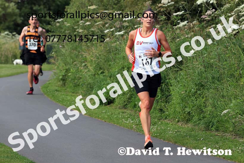 The 2024 Tynedale Pie n Peas 10k Road Race, Ovington to Low Prudhoe Country Park, Northumberland.  Photo: David T. Hewitson/Sports for All Pics